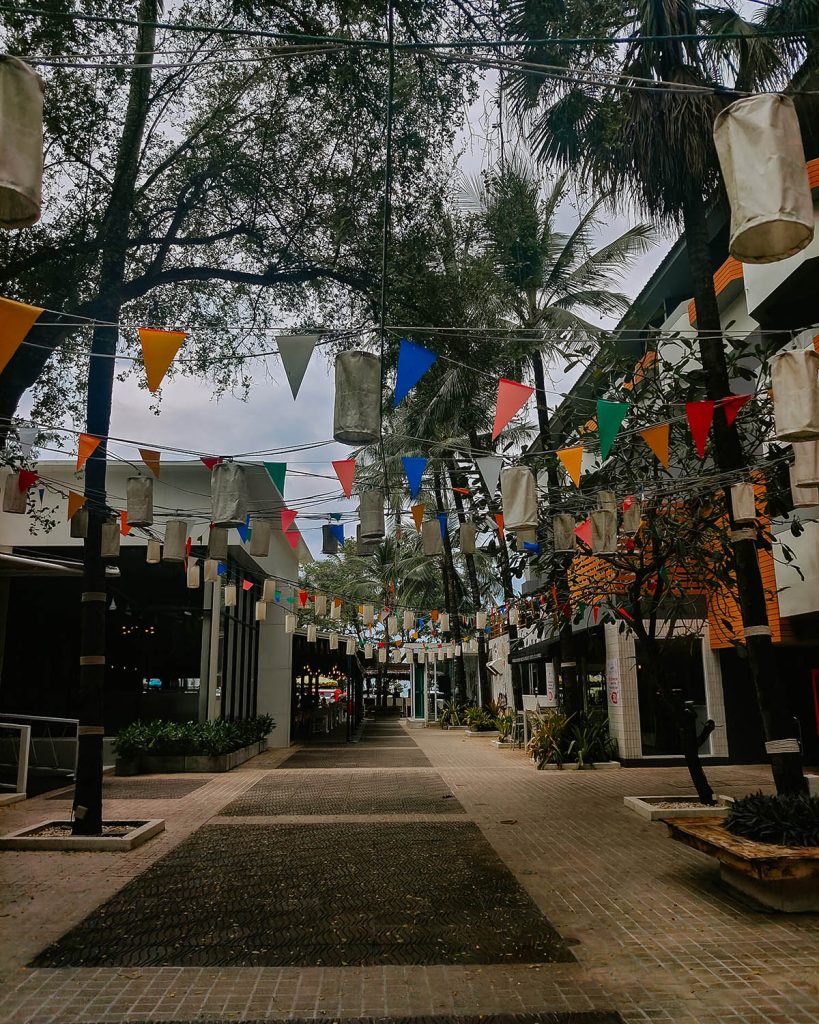 Phuket Itinerary, 4 days in Florence, Phuket Guide, Phuket itinerary, What to Do in Phuket, Places to visit in Phuket, Thailand. Where to Stay in Phuket. Double Tree Patong.