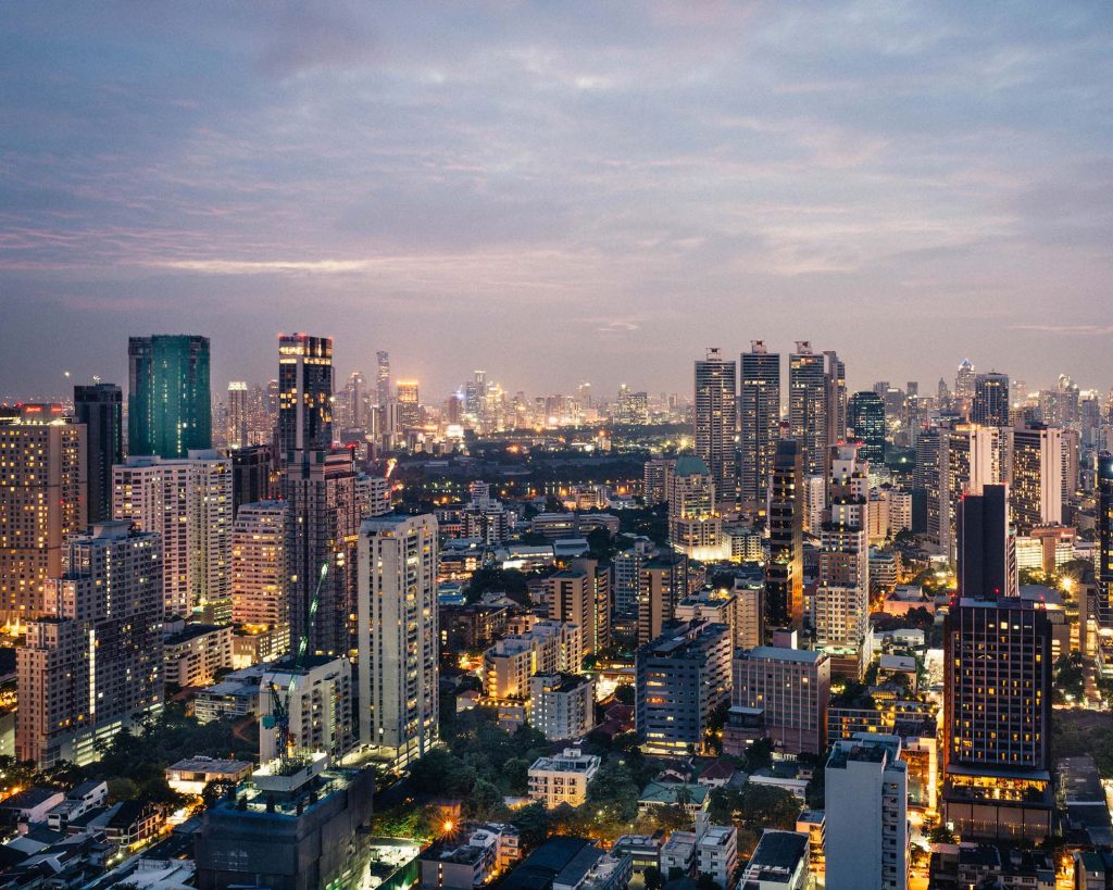 Bangkok Itinerary, 4 days in Bangkok, Bangkok Guide, Bangkok Thailand itinerary, What to Do in Bangkok, Places to visit in Bangkok, Thailand. Party in Bangkok Thailand. Rooftop bar Bangkok.