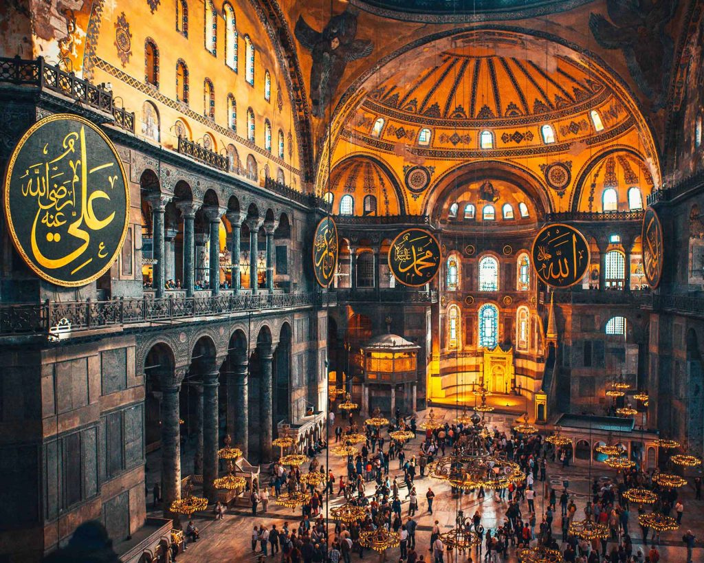 Istanbul Travel Itinerary, Best Places to see in Istanbul, what to do in Istanbul, Istanbul Travel Plan, Istanbul Itinerary, Best of Istanbul, Turkey, Galata Tower, Bosphorus Strait