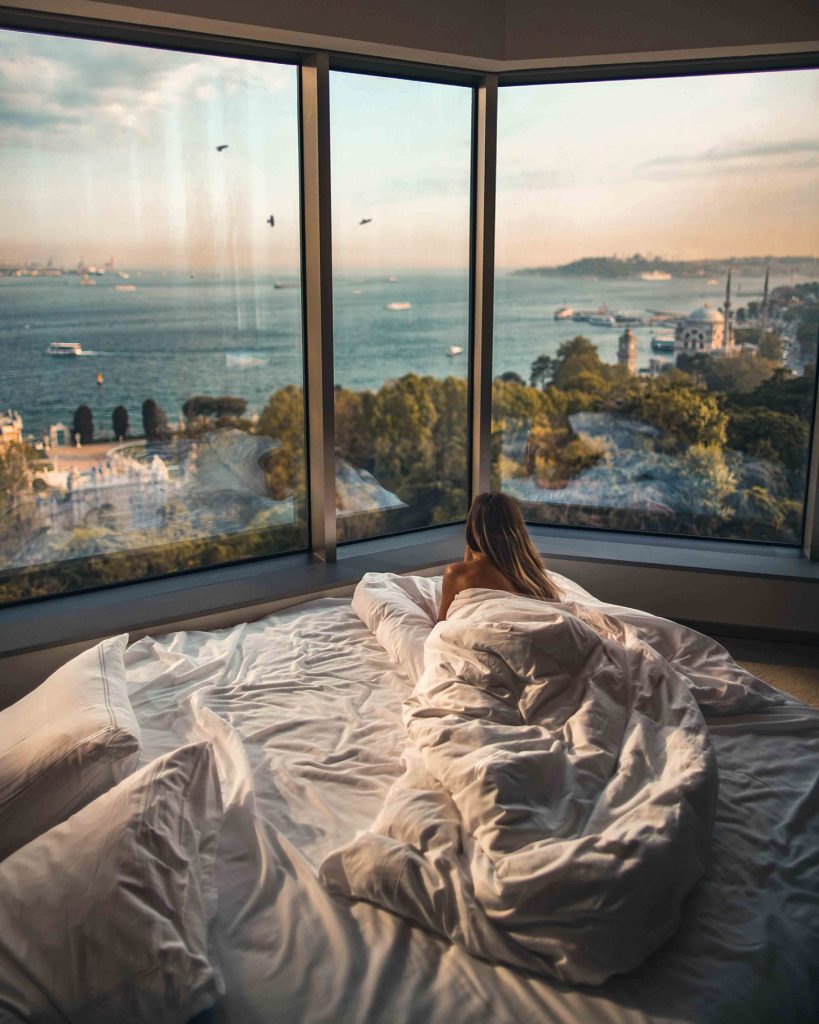 Istanbul Travel Itinerary, Best Places to see in Istanbul, what to do in Istanbul, Istanbul Travel Plan, Istanbul Itinerary, Best of Istanbul, Turkey, Galata Tower, Bosphorus Strait, Best Photo Spots Istanbul