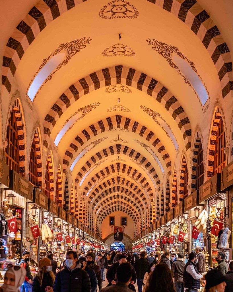 Istanbul Travel Itinerary, Best Places to see in Istanbul, what to do in Istanbul, Istanbul Travel Plan, Istanbul Itinerary, Best of Istanbul, Turkey, Galata Tower, Bosphorus Strait