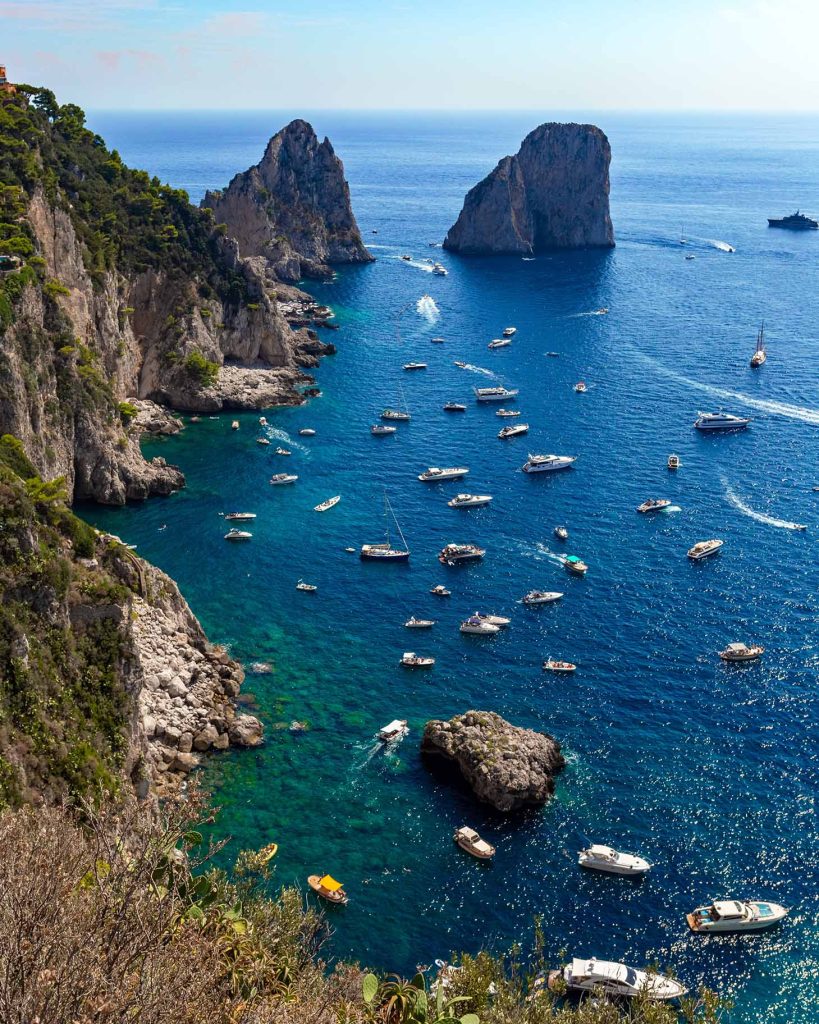 Amalfi Coast Travel Itinerary - best travel itineraries. A 5 day comprehensive travel guide of the Amalfi Coast. What to see in the Amalfi Coast. things to Do in the Amalfi Coast. Capri Island.