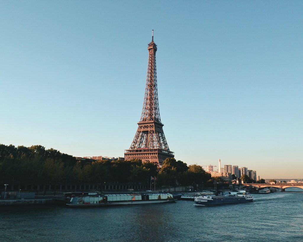 Paris Itinerary, Paris Travel Plan, Things to Do in paris, What to Eat in paris, Where to Stay in paris, Paris Itinerary, Paris Travel Plan, Paris holiday plan, Paris travel tips, Paris Unique things to do, Paris, France, Eiffel Tower, Best Photo Spots of Eiffel Tower