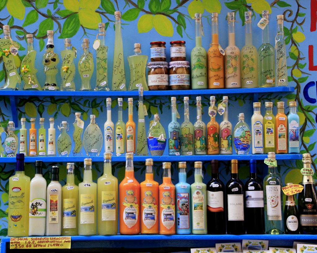 Amalfi Coast Travel Itinerary - best travel itineraries. A 5 day comprehensive travel guide of the Amalfi Coast. What to see in the Amalfi Coast. things to Do in the Amalfi Coast.