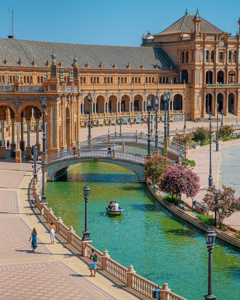 Seville Travel Itinerary, Best Places to see in Seville, what to do in Seville, Seville Travel Plan, Seville Itinerary, Best of Seville Spain, Plaza De Espana