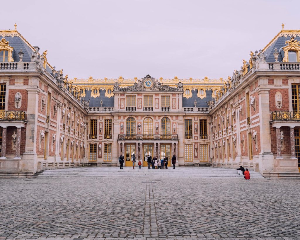 Paris Itinerary, Paris Travel Plan, Things to Do in paris, What to Eat in paris, Where to Stay in paris, Paris Itinerary, Paris Travel Plan, Paris holiday plan, Paris travel tips, Paris Unique things to do, Paris, France, Eiffel Tower, Best Photo Spots of Eiffel Tower, Versailles